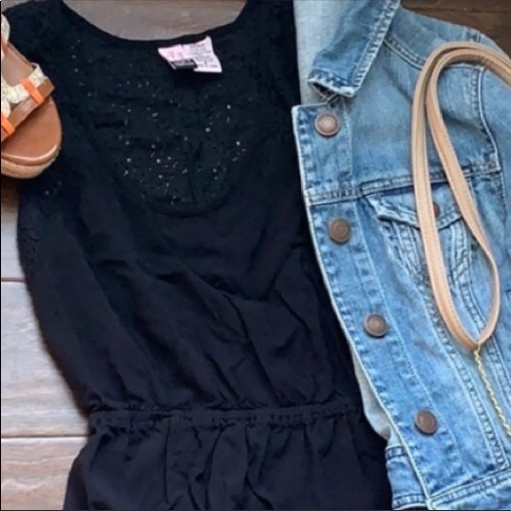 Love on a Hanger LITTLE BLACK DRESS M